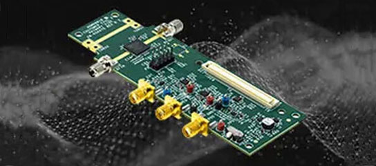 ADMV8818 : Filtre configurable numériquement de 2 à 18 GHz